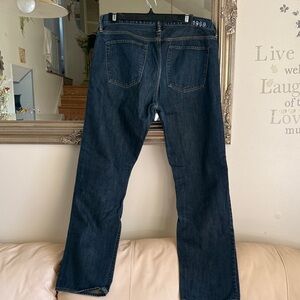 Gap 1969 Men's Dark Blue Jeans - Classic Straight Fit